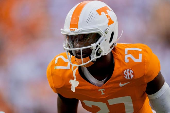 KNOXVILLE, TN - October 14, 2023 - Defensive lineman James Pearce Jr. #27 of the Tennessee Volunteers during the game between the Texas A&M Aggies and the Tennessee Volunteers at Neyland Stadium in Knoxville, TN. 