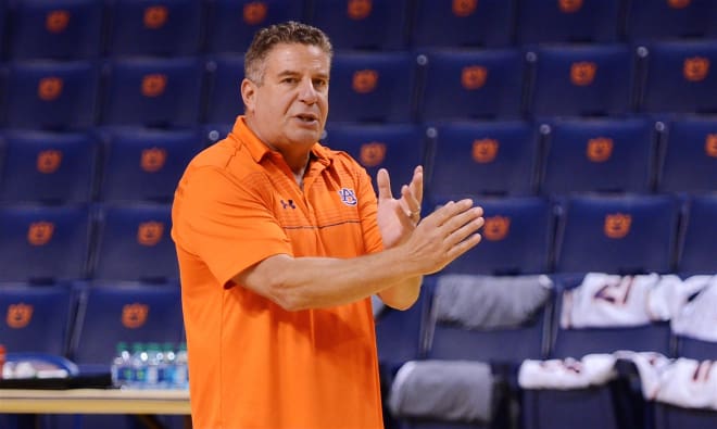 AU looks to break a seven-game skid -- the longest of Bruce Pearl's career -- tonight at Arkansas.
