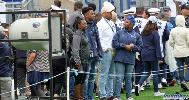 Gaines and his family during his official visit two weeks ago for the game against Pitt. 