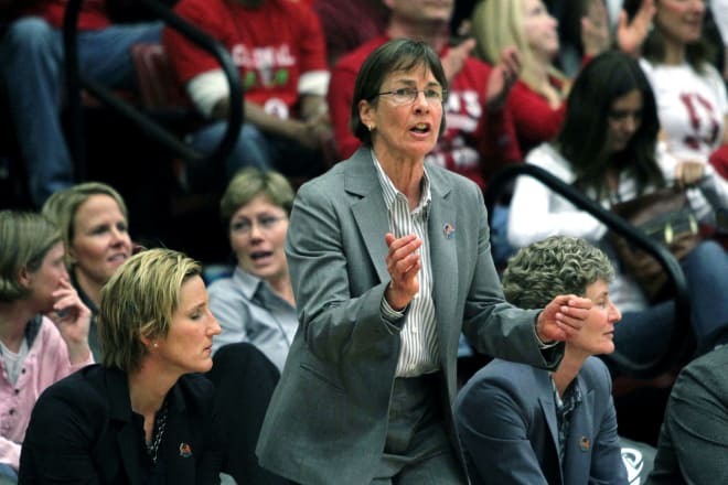 Stanford defeated No. 16 Arizona State Sunday to improve to 17-3 and head coach Tara VanDerveer is within three wins of 1,000.