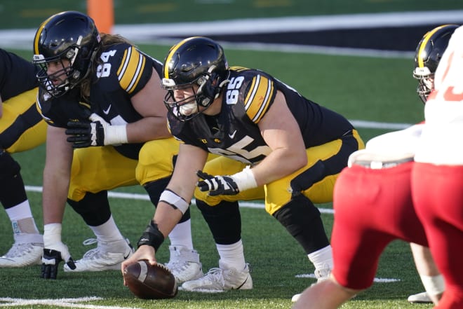 Iowa offensive lineman Tyler Linderbaum has been named to the Rimington Trophy Watch List.