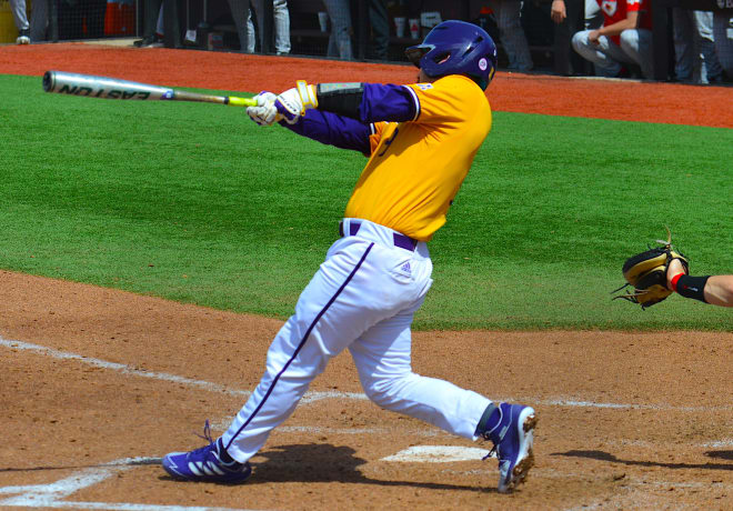 East Carolina fell on Sunday to UCF 6-1 to split the AAC weekend series 2-2 in Clark-LeClair Stadium.