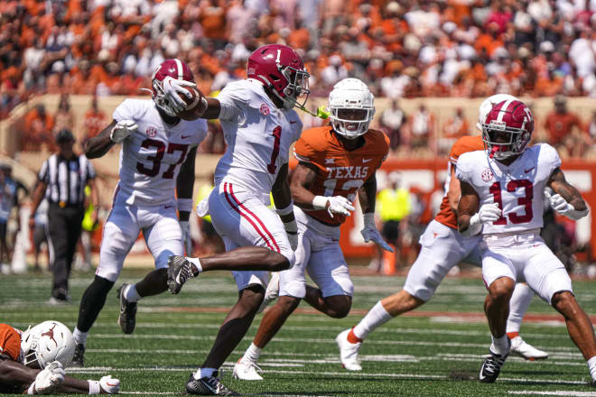 Alabama defensive back Kool-Aid McKinstry (1) runs the ball during the gameagainst Texas at Royal Memorial Stadium on Sep. 10, 2022. Photo | Aaron E. Martinez / American-Statesman / USA TODAY NETWORK