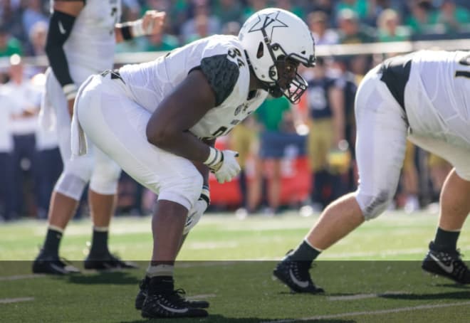 Dare Odeyingbo grades as VU's highest-rated defensive lineman. 
