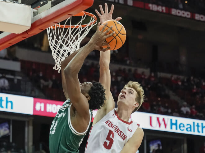 Wisconsin junior Tyler Wahl leads the Badgers with 15 blocks on the season.