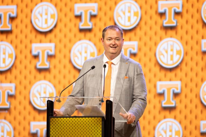 Tennessee head coach Josh Heupel speaking at Omni Dallas Hotel. Mandatory Credit: Brett Patzke-USA TODAY Sports