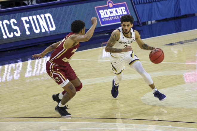 Notre Dame Fighting Irish men’s basketball junior guard Prentiss Hubb