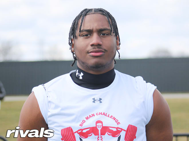 Four-star defensive end Brandon Davis-Swain, a 2024 recruit, verbally committed to Notre Dame during his campus visit Saturday.