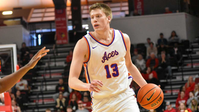 Commit: Transfer forward Ben Humrichous is an Illini ...