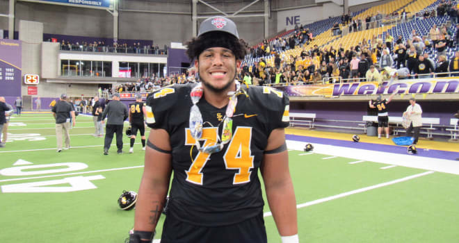 Five-star offensive lineman Kadyn Proctor named a top seven this week.