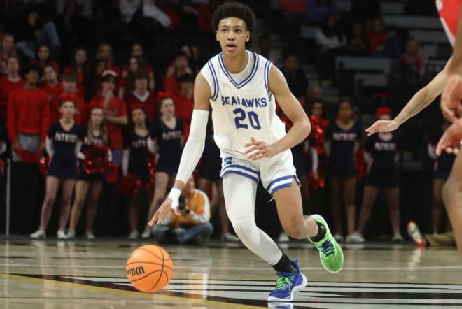 South Lakes junior Jordan Scott was the VHSL Class 6 State Player of the Year for 2023-24, leading the Seahawks to the program's first ever state title 