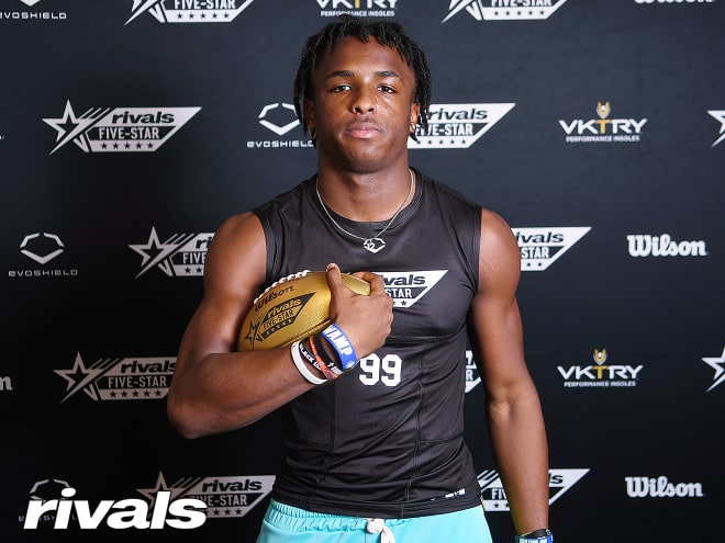 Julian Humphrey, the No. 7 corner in the 2022 class, made his second visit to Athens on July 30.