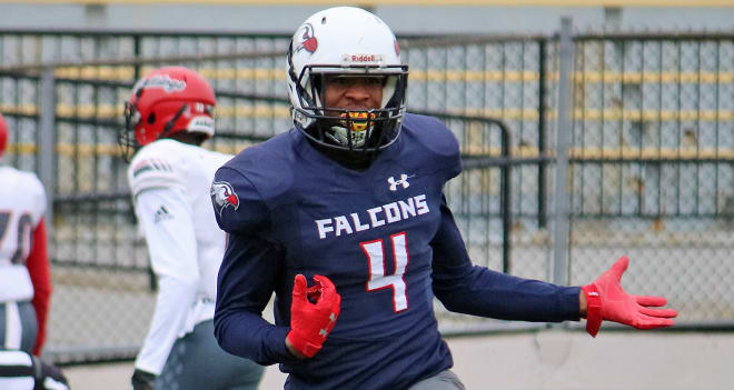 De'Jahn Warren recorded five interceptions for Lackawanna Community College in 2019. 