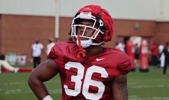 Arkansas LB Jordan Crook intends to enter the transfer portal.