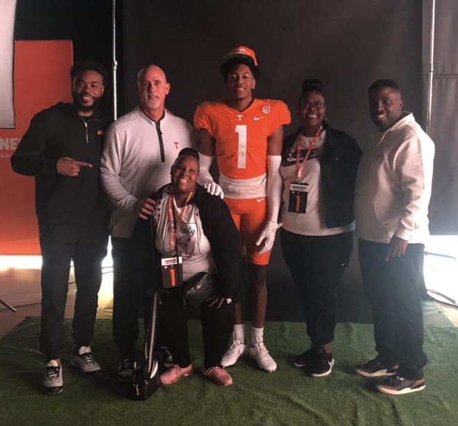 2025 Rivals250 four-star Ohio State commit Jontae Gilbert enjoyed his time in Knoxville checking out the Vols. 