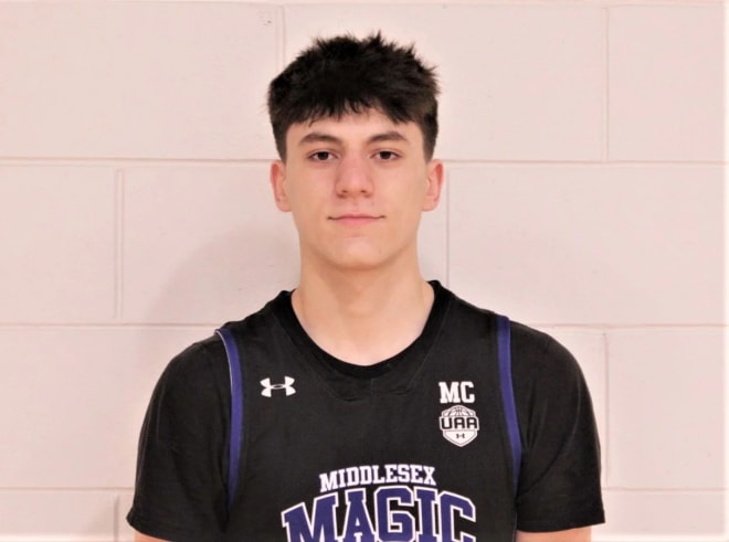Breaking down what 2023 four-star center J.P. Estrella brings to the Tennessee program. 