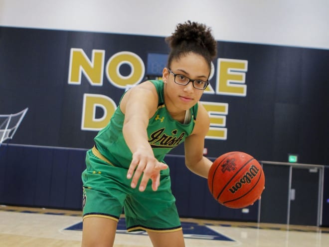 Notre Dame Fighting Irish women’s basketball freshman point guard Olivia Miles 