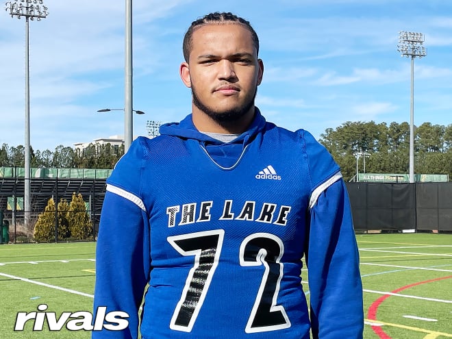 2024 Lake Norman (N.C.) offensive tackle Ethan Calloway recently visited Tennessee. 