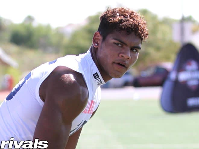 Notre Dame Fighting Irish football wide receiver target CJ Williams
