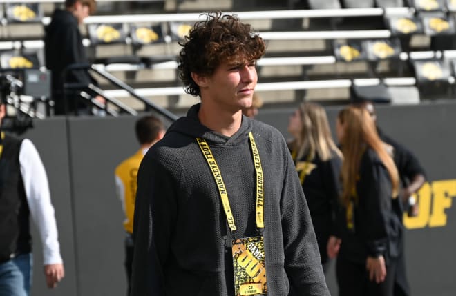 Wide receiver CJ Leonard will be joining the Iowa Hawkeyes as a preferred walk-on in 2023.