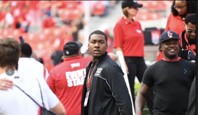 Mykel Williams at Georgia's game against Arkansas at Sanford Stadium on Oct. 2, 2021. Photo by Blayne Gilmer.