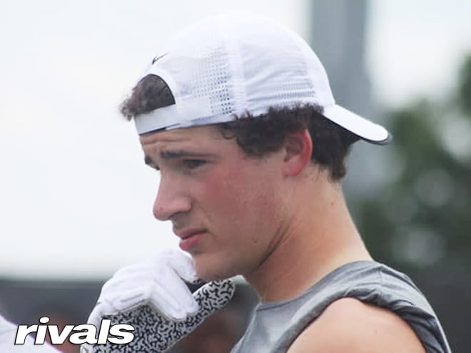 Alabama is in the final two for three-star tight end Robbie Ouzts.