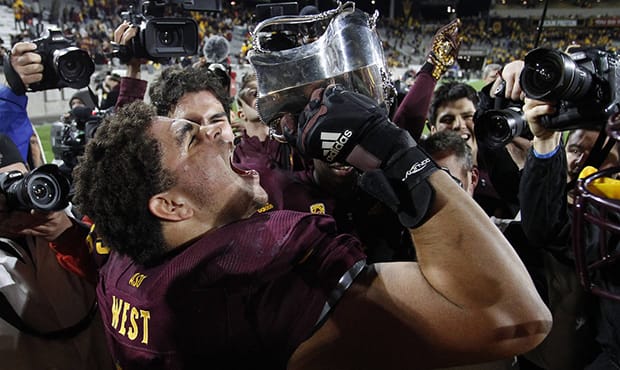 West was one of less than 20 true freshmen in the FBS to start on the offensive line in that season’s first game (AP Photo/Darryl Webb)