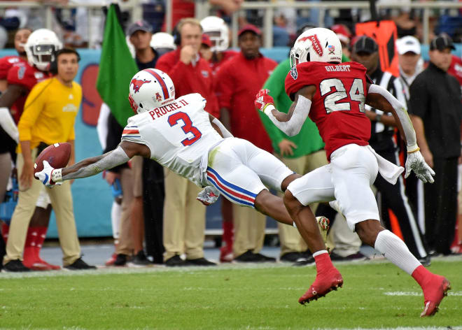 One-handed catches became the norm for Proche throughout his career at SMU.