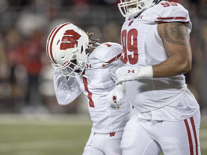 Ohio State Dominates Wisconsin, 52-21, in First Game of Big Ten Play