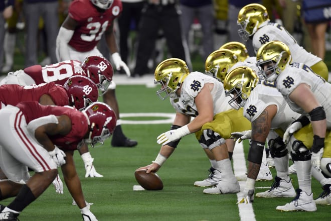 Notre Dame Fighting Irish football junior center Zeke Correll