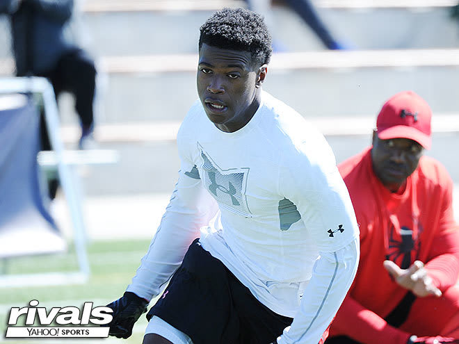 Rivals100 cornerback AJ Lytton added Notre Dame to his offer Tuesday evening.