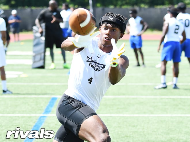 In-state wide receiver Semaj Morgan holds a Michigan Wolverines football recruiting offer. 