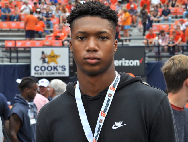 A.J. Curry visited Auburn on Saturday and could be at Mississippi State this weekend.