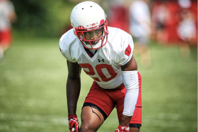 Wisconsin Badgers corners Faion Hicks and Caesar Williams Growing