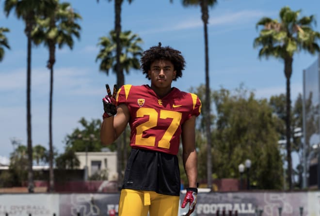 Gavin Sawchuk, the No. 3-ranked running back in the 2022 recruiting class, took his USC official visit over the weekend.