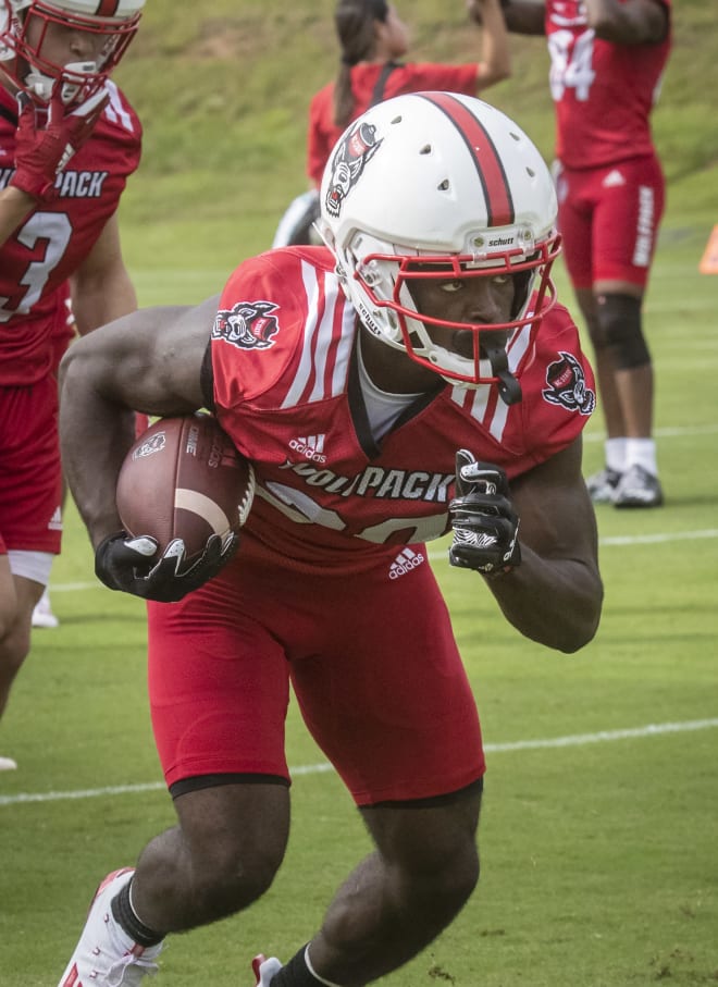 NC State Wolfpack football receiver Julian Gray