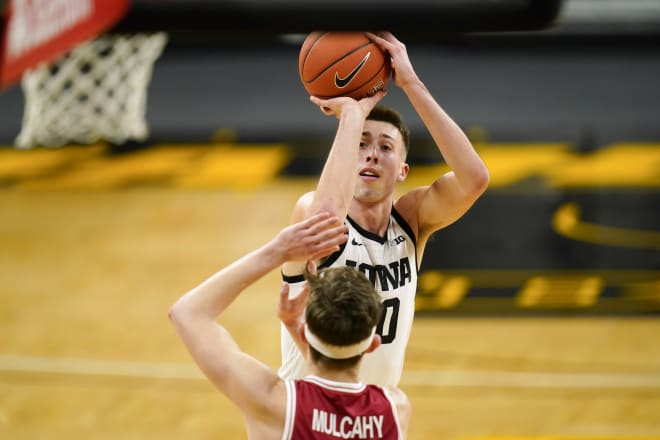 Joe Wieskamp is among the five finalists for the Jerry West Shooting Guard of the Year Award.