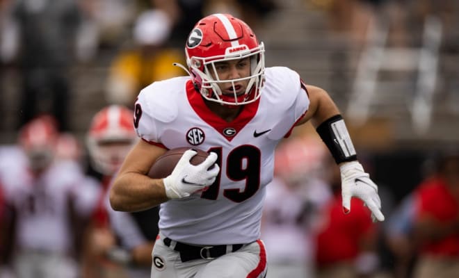 Brock Bowers was one of 10 Bulldogs named to the SEC Coaches Preseason All-SEC team.