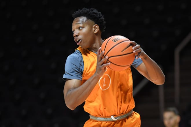 Tennessee guard Jordan Gainey (2) participates in a drill during Tennessee Basketball Media Day in the Food City Center, Tuesday, Oct. 3, 2023.