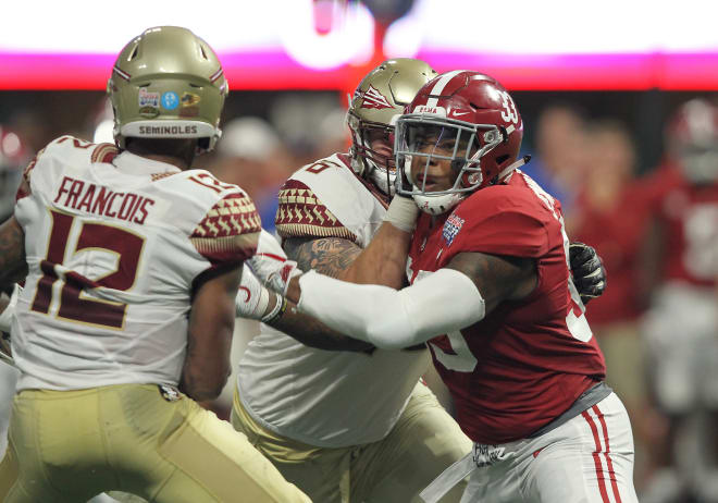 Alabama linebacker Anfernee Jennings (33) will return to practice this week. Photo | Getty Images