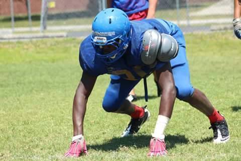 Largo (Fla.) High senior defensive end Bobby Roundtree officially visited NC State this past weekend.