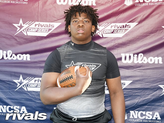 Three-star defensive tackle King Liggins is a top target for Wisconsin in the 2026 class. 