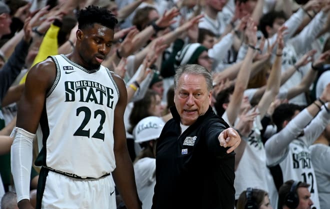 Jan 26, 2023; East Lansing, Michigan, USA; Michigan State Spartans head coach Tom Izzo talks with Michigan State Spartans center Mady Sissoko (22) in the first half against the Iowa Hawkeyes at Jack Breslin Student Events Center. Photo credit: Dale Young/USA TODAY Sports