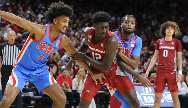 Arkansas freshman Barry Dunning Jr. has reportedly entered the transfer portal.