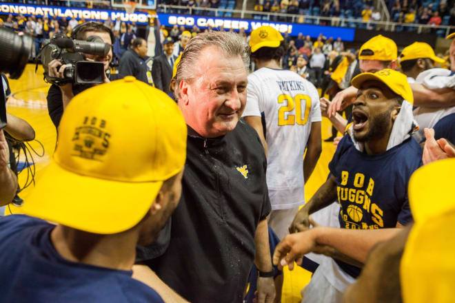 Huggins is one of ten coaches with 800 wins.