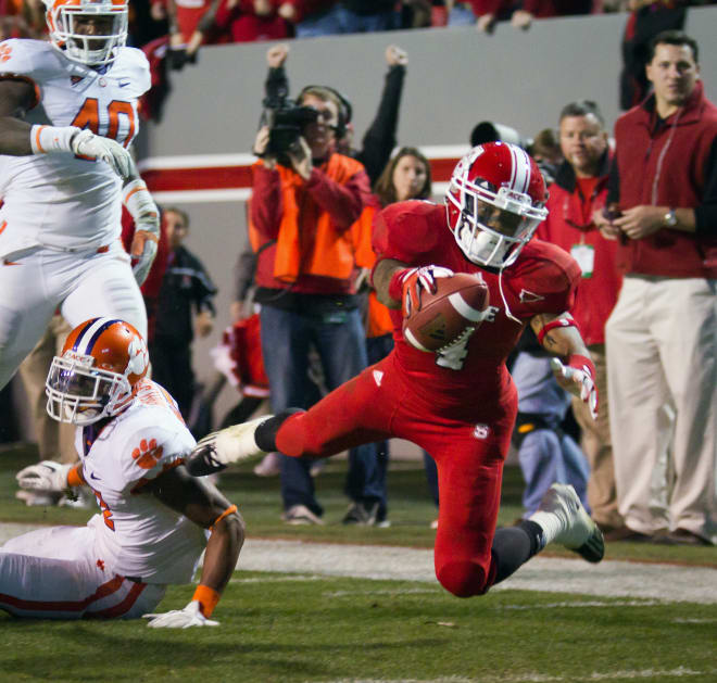 The Clemson Nc State Wolfpack Football Series Has Been One Of Streaks 8418