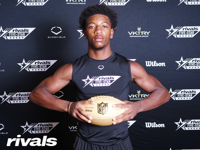 Shelton Lewis is a three-star safety in the 2023 class.