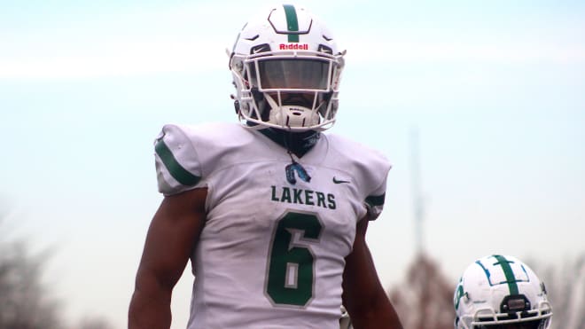 West Bloomfield (Mich.) High running back and Notre Dame target Donovan Edwards