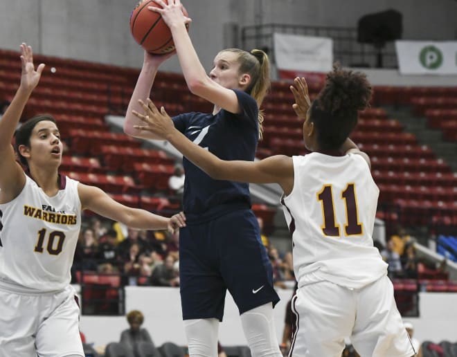 Notre Dame recruit Emma Risch (center) is one of the top high school 3-point shooters in the nation.