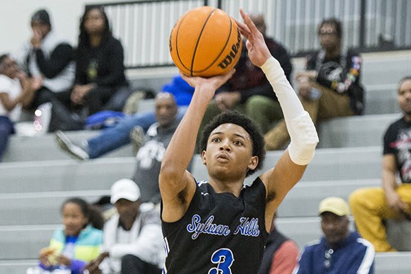 Nick Smith Jr. picked up North Carolina's latest offer on Tuesday 